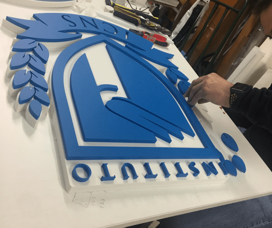 Logotipo corp&oacute;reo