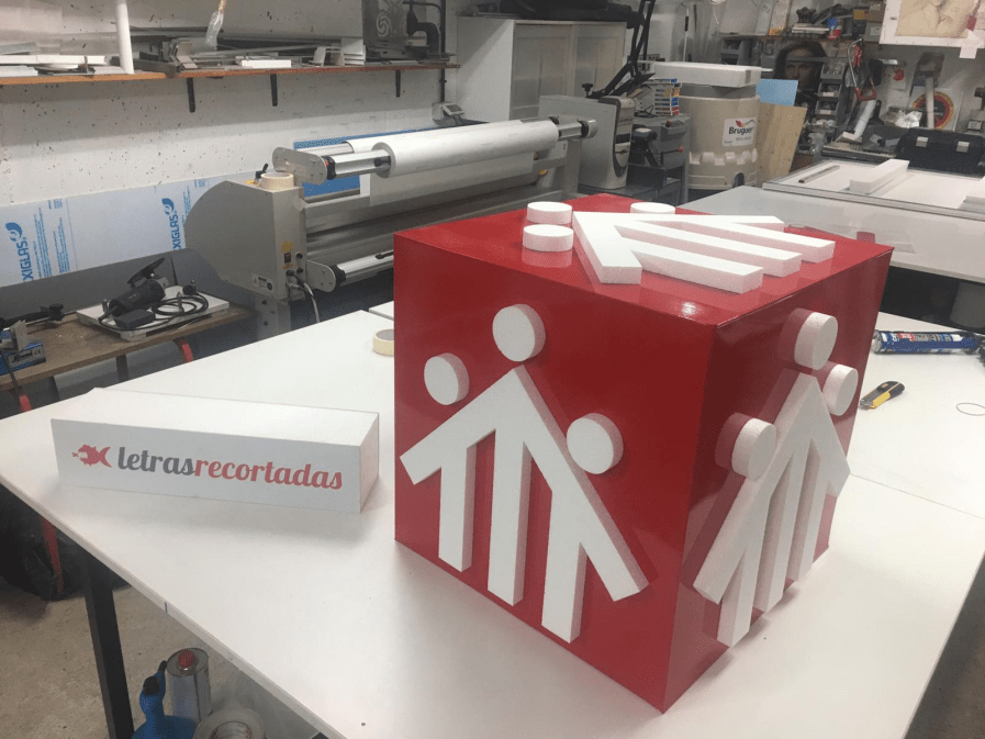 Logotipo corp&oacute;reo